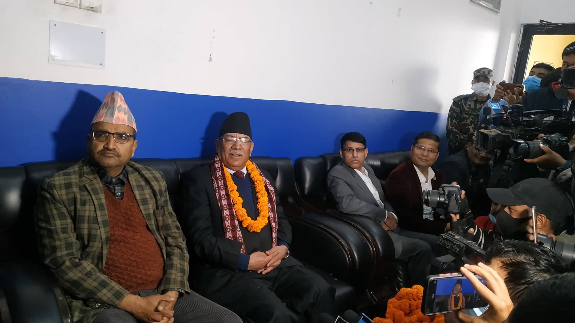 प्रचण्ड भन्छन्- ओलीलाई दुई पटक प्रधानमन्त्री बनाएँ, तर खलनायक रहेछन्